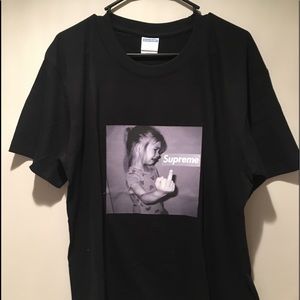 F supreme tee size xl